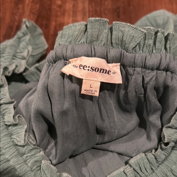 Green Ruffled Maxi Dress - Picture 2 of 2